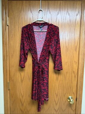 Rene Rofe Black and Red Floral Wrap Robe